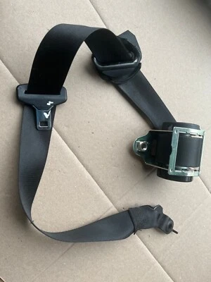 Натяжитель переднего левого ремня безопасности в сборе 2007-2012 MERCEDES-BENZ GL 450 OEM - Изображение 1 из 4