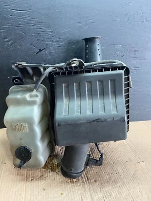 Ford Expedition 2009 a 2010 caja limpiadora de admisión de aire botella de refrigerante D2739 DG1 Foto 1 de 4