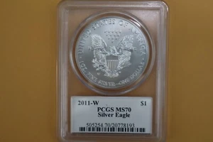 2011 W (BURNISHED) SILVER EAGLE PCGS MS70  MERCANTI SIGNED - Picture 1 of 4