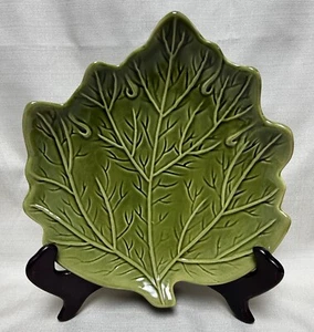 E5920 Beautiful Green Leaf Shape Plate Dish Candy Trinket Candle Tray - Picture 1 of 9