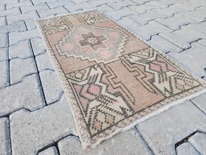 Alfombra turca vintage de 1x3 pies - Alfombra pequeña de lana beige - Alfombra anudada a mano - Alfombra boho - Imagen 1 de 10