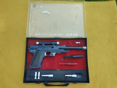 Vintage Topper 1965 Multi-Pistol 09 Spy Kit with Original Case - Image 1 of 4