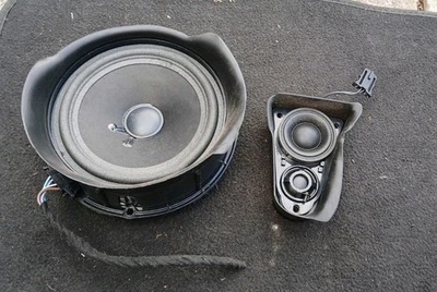 Vw Caravelle T5 TRANSPORTER rear  speaker tweeter 7H00352411 3b0035411 - Image 1 of 4