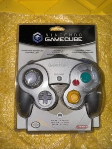 Nintendo GameCube Officially Licensed Controller Platinum 2003 *Brand New* - Picture 1 of 15