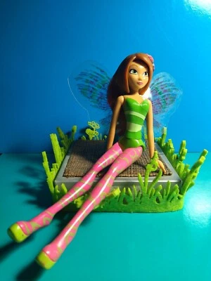 "KINDER" Maxi Sorpresa, "AISHA", "WINX CLUB" Bambola, plastica, altezza 21 cm. - Immagine 1 di 4