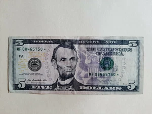 2013 Five dollar star note MF08465750*-$5 - Picture 1 of 3