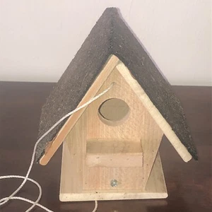 New hand crafted Hard Wood wren/chickadee bird house great gift for Mom - Picture 1 of 5