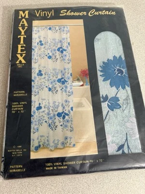 复古。 乙烯基浴帘 70 英寸 x 72 英寸。 蓝色花卉Mirabelle。 Maytex。 全新。 — 第 1/4 张图片