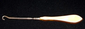 Antique 5-1/2" Celluloid-Handle Hook for Pulling Buttons on Shoes - Picture 1 of 2