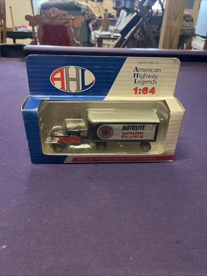 AMERICAN HIGHWAY LEGENDS 1/64 AUTOLITE SPARK PLUG  TRK & TRLR - Image 1 of 4