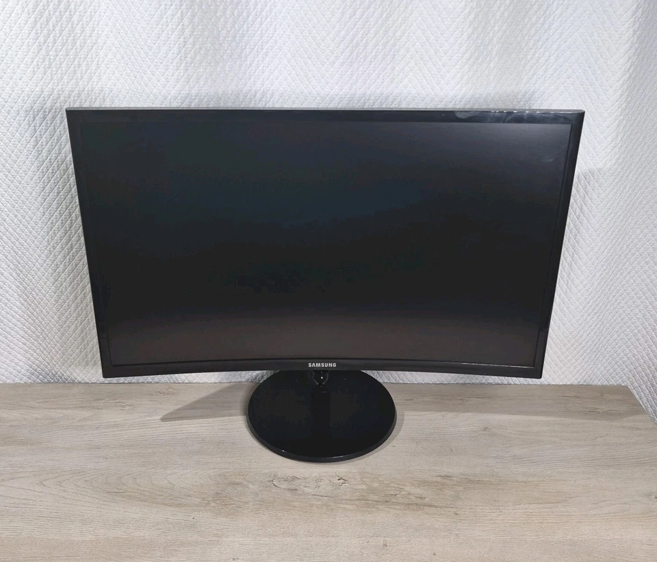 Samsung 24" Curved LED Monitor C24F390FHN CF390 Series -LC24F390FHNXZA No Cords - Image 1 of 4