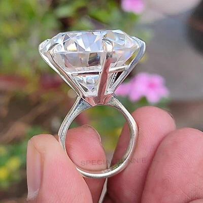 Enorme anillo de cóctel solitario de diamantes de 48,00 quilates - sin tarifas. Tachuelas de diamantes GRATIS. Foto 1 de 4