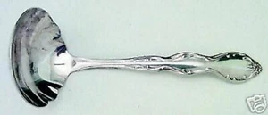 CUCHARÓN DE GRAVA INTERNATIONAL CAMELOT MELODY PLATEADO - Imagen 1 de 1