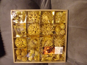 ca. 50 Stck. Packung Stroh Ornamente - Bild 1 von 1