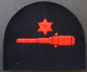 WWII Original Royal Navy gunners cloth uniform insignia - Picture 1 of 1