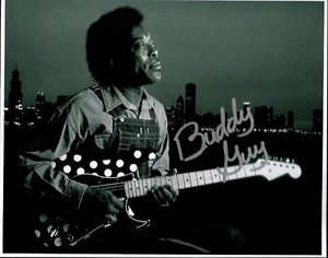 BUDDY GUY MUSICIAN SIGNED AUTOGRAPHED 8"x10" BLACK + WHITE PHOTO - Picture 1 of 1