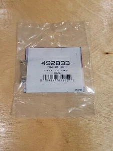 New Briggs & Stratton 492833 Ratchet Pawl Genuine OEM Service Part - Picture 1 of 3