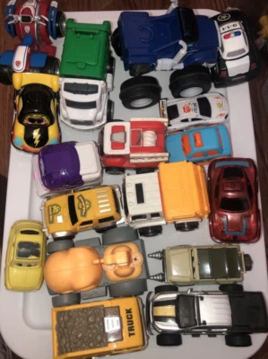 Lot Of 17 Small Brand Cars 3 To 4 IN Cars And Trucks See Photos Fun For Kids - Image 1 of 4
