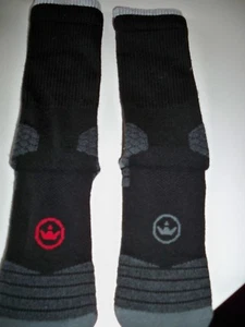 Red LionArtilleryPERFORMANCE FOOTBALL crew Small Women's 4-6 1/2, men's 3-5 1/2 - Picture 1 of 5