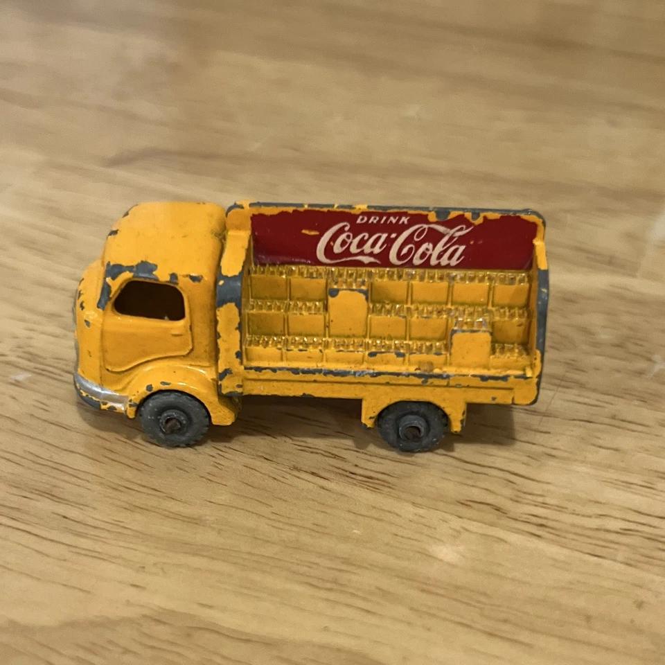 Lesney Matchbox No. 37 Karrier Bantam 2 Ton Coca-Cola Delivery Truck GRAY WHEELS - Image 1 of 4