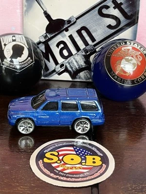 Maisto 2009 Dodge Durango 4x4 SUV 1:64 Blue Diecast USED EX Condition - Image 1 of 4