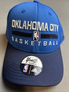 Adidas Youth Oklahoma City Thunder Pratica Strutturate Snapback Cucite. E4 - Foto 1 di 7