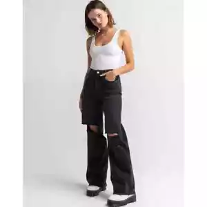 BDG Puddle Distressed Jeans in Black Super high rise wide leg Size 30W/32L NWT - Picture 1 of 8