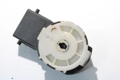 2005 mazda3 mazda 3 ignition switch oem c24 - Image 1 of 4