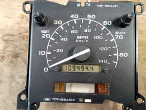 Velocímetro 92-97 109 k millas Ford F150 F250 F350 Bronco OEM - Imagen 1 de 9