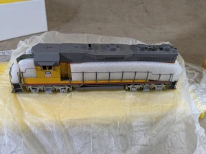 Locomotora de capó bajo Oriental Limited HO latón EMD GP35 2500HP pintada en U.P - Imagen 1 de 24