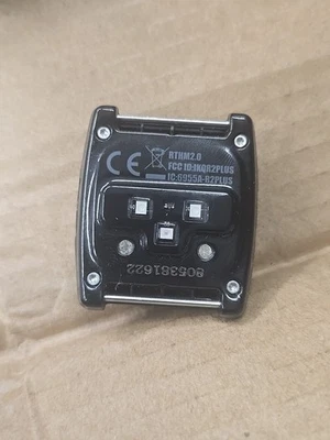 Brazalete monitor de ritmo cardíaco avanzado impermeable y a prueba de polvo Scosche Rhythm R+2.0 Foto 1 de 2