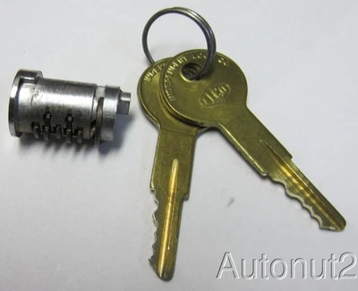 Cilindro de bloqueo de encendido Plymouth 1933 de construcción temprana con llaves nuevo original Foto 1 de 4