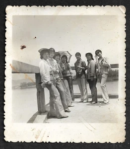 Original Chinese Photo bell-bottoms bootcut pants China School Girl Woman 1980s - Picture 1 of 2