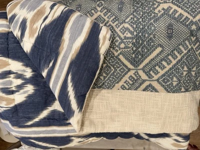 Edredón reversible artesanal Pottery Barn Fez King y 2 fundas King azul Ikat Foto 1 de 4