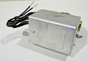 Honeywell V8044A 1044 Motorisches Umschaltventil 3/4", Neu - Bild 1 von 6
