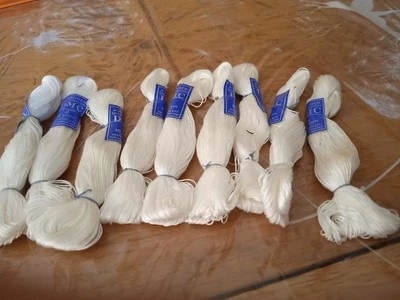 9 Anciens Écheveaux De Coton A Broder Numéro 5 DMC - Photo 1/4