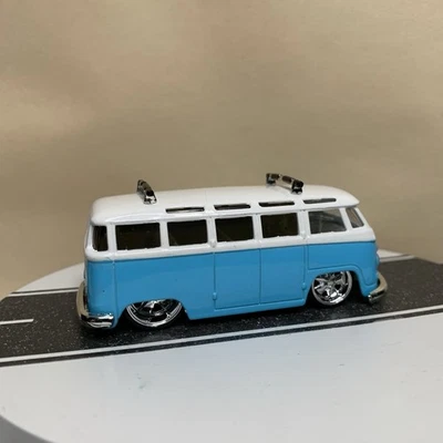Autobús Volkswagen VW Samba 1962 Jada Toys V-Dubs azul/blanco dos tonos escala 1:64 casi nuevo Foto 1 de 4