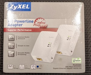 Zyxel PLA 5205 600 Mbps Powerline Gigabit Ethernet Adapter