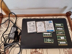 Laptop Toshiba Satellite Pro L650 mit Ladegerät + RAM KARTE + .. mti Defekt - Bild 1 von 12