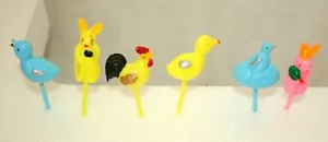 6 Vintage Plastic Easter Chicks Rabbits Ducks Cup Cake Topper Decoration 1960s - Picture 1 of 4