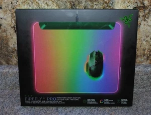 Razer Firefly V2 Pro Fully Illuminated RGB Gaming Mouse Mat Black - Picture 1 of 3