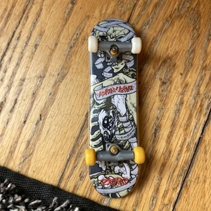 ZERO SKATEBOARDS TECH DECK GEN 4 ADRIAN LOPEZ PUSHEAD 1999 - Bild 1 von 7