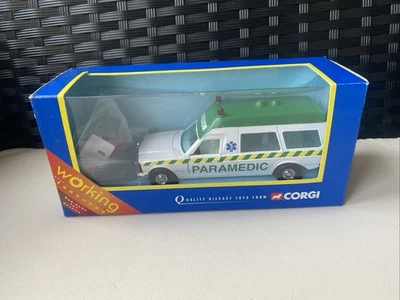 Corgi 57301  Bonna Paramedic Ambulance & Bearers / Patient Figures  VGC AW975 - Image 1 of 4
