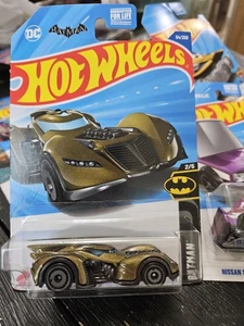 hot wheels batman arkham asylum batmobile #54 2/5 - Picture 1 of 3
