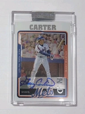 2005 Topps Retired Signature Gary Carter #TA-GC Autograph - Image 1 of 2