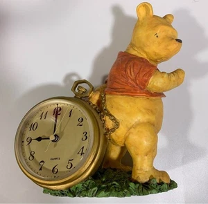 Disney Winnie the Pooh Classic Pooh Table Clock Retro Charpente - Picture 1 of 5