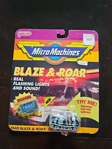 Galoob Micro Machines - #3 BLAZE AND ROAR - ELEFANT - YANKEE PLATE ON CARD - Imagen 1 de 5