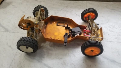 Gold Pan VTG Associated Electrics AE Traxxas "EV-1"? Buggy? FOR PARTS - Image 1 of 4