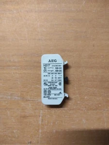 contatto ausiliario AEG HS17-01 , 230V 690V Cod.910-392-109-00 - Foto 1 di 2