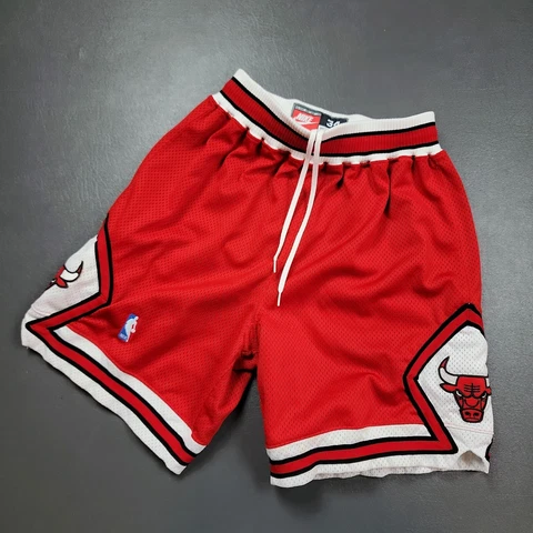 100% Authentic Chicago Bulls Vintage 97 98 Shorts Size 34 M - michael jordan Cover